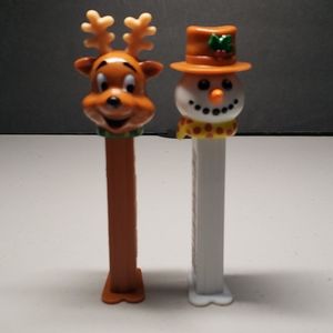 Holiday Pezz dispensers